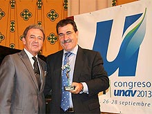 D. Jos Luis Prieto Otero, Presidente de UNAV y D. Manuel Martn, Enterprise Atesa (Subdirector de ventas)