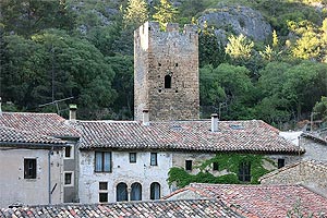 VIAJE POST-CONGRESO UNAV 2014 ¡¡ UN VIAJE SORPRENDENTE !! - Saint Guilhem-le-Désert – Valle de Hérault