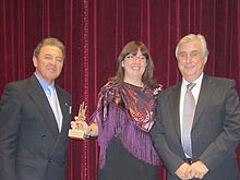 D. José Luis Prieto, Presidente de la Unión de Agencias de Viajes (UNAV), Dª.  Monica Milá, TAEDS y D. José Luis Ramil, Presidente de la Asociación de Grupos Comerciales (AGRUPA)