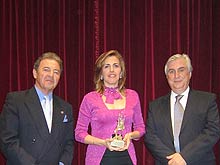 D. José Luis Prieto, Presidente  de la Unión de Agencias de Viajes (UNAV), Dª. Rosa María Deza, Jefe de departamento de Congresos de MADRID CONVENTION BUREAU y D. José Luis Ramil, Presidente de la Asociación de Grupos Comerciales (AGRUPA)