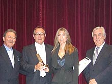 D. José Luis Prieto, Presidente  de la Unión de Agencias de Viajes (UNAV), D. Ramón Buendía, Consejero de UNAV, Dª. Paloma Ferré. Directora Programa Madrileños por el Mundo y D. José Luis Ramil. Presidente de la Asociación de Grupos Comerciales (AGRUPA)